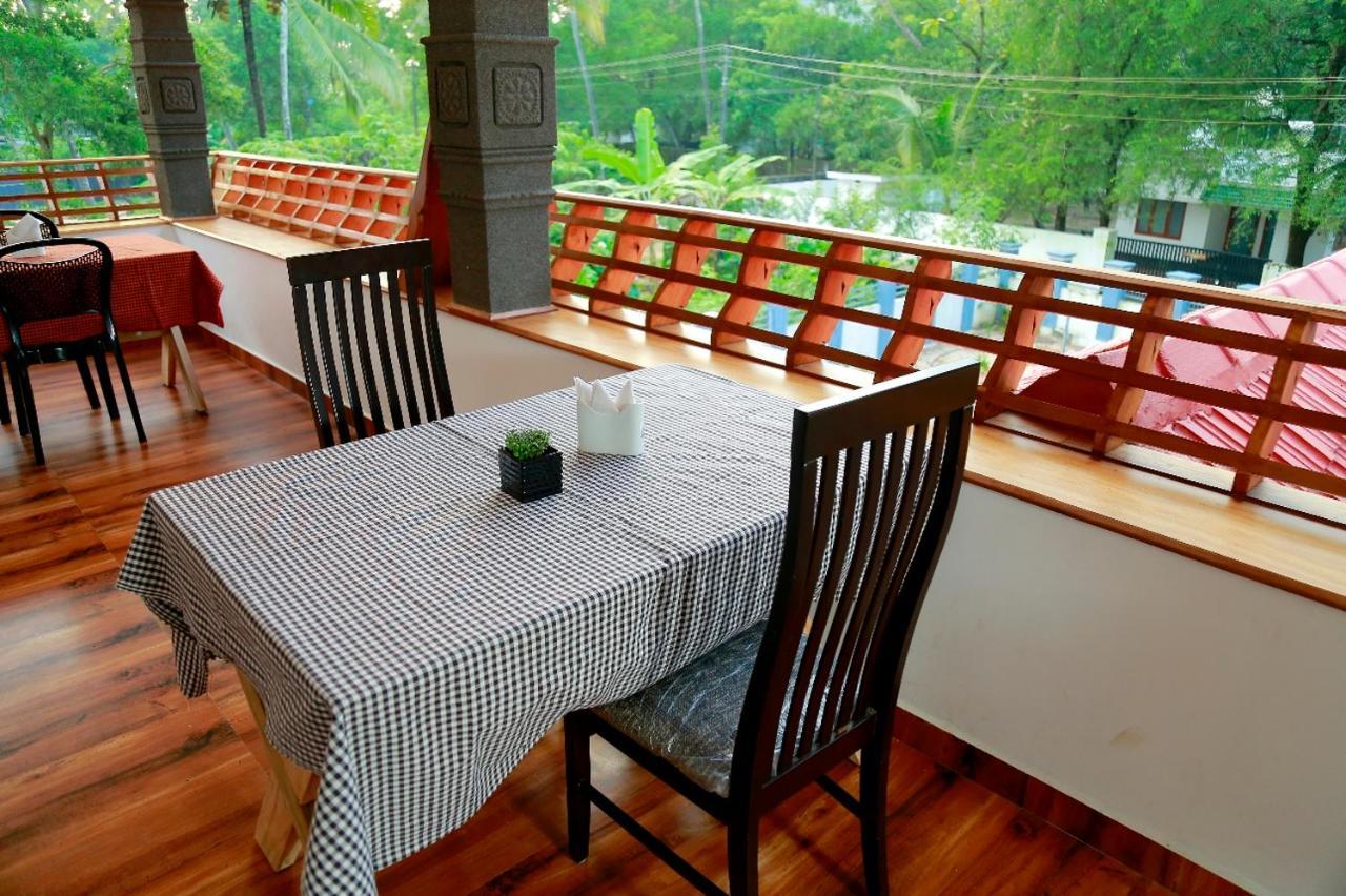 Telma Beach Homestay Марарикулам Экстерьер фото