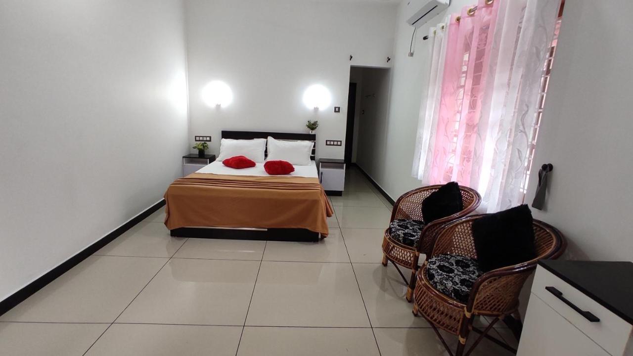 Telma Beach Homestay Марарикулам Экстерьер фото