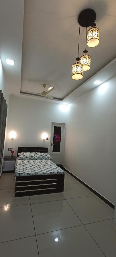 Telma Beach Homestay Марарикулам Экстерьер фото